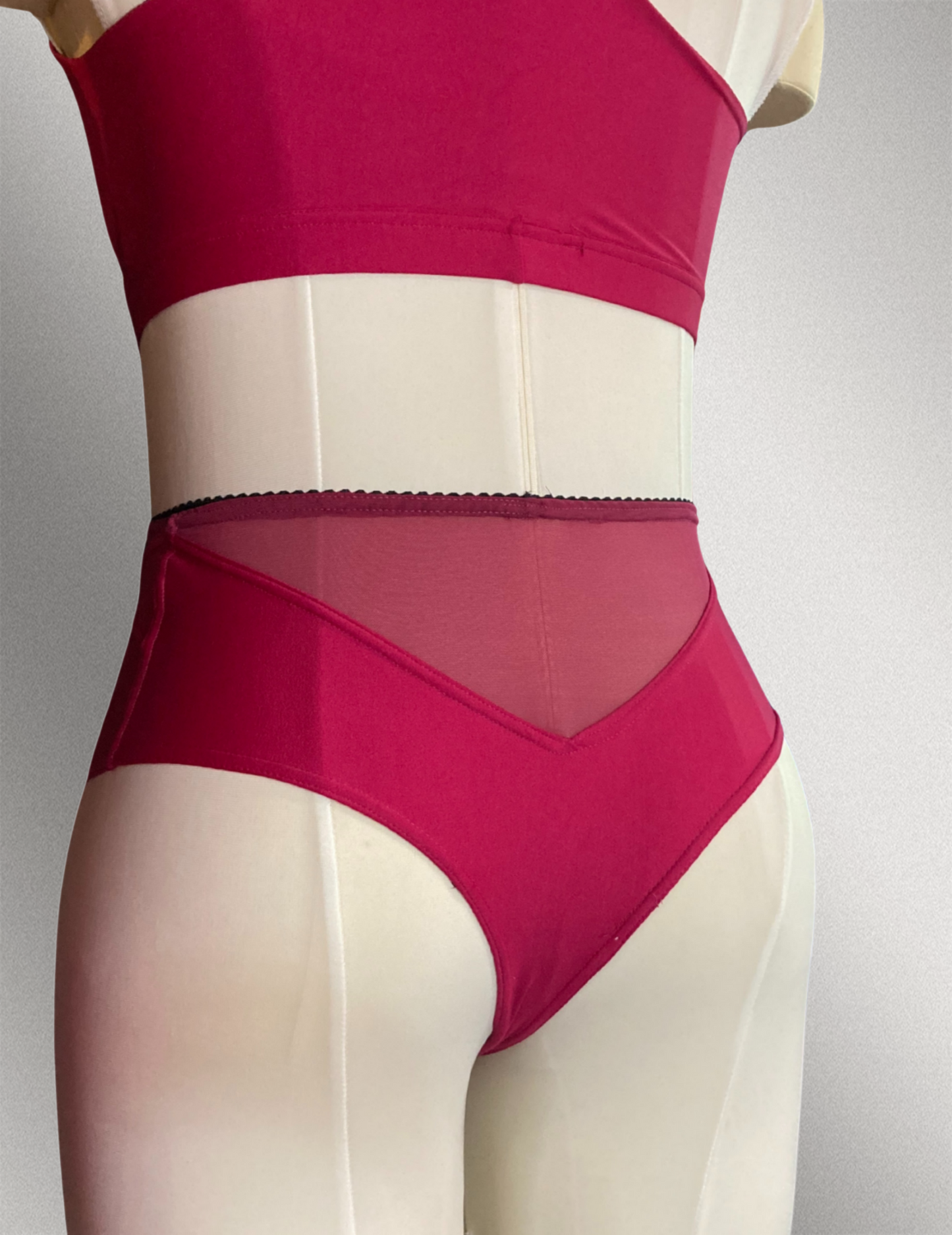 Amaranth Flirt Super Peach Bottoms