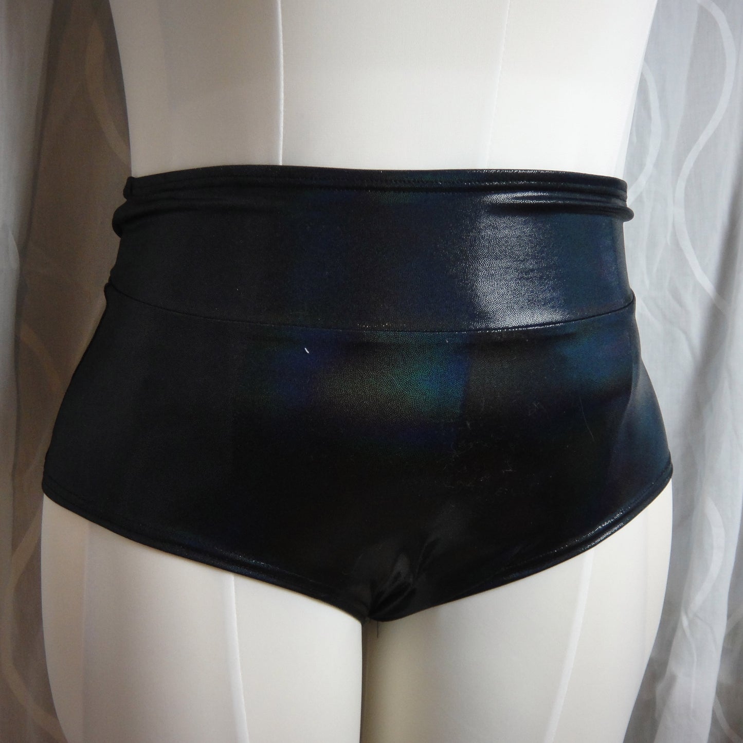 Black Holo Cheeky Bottom