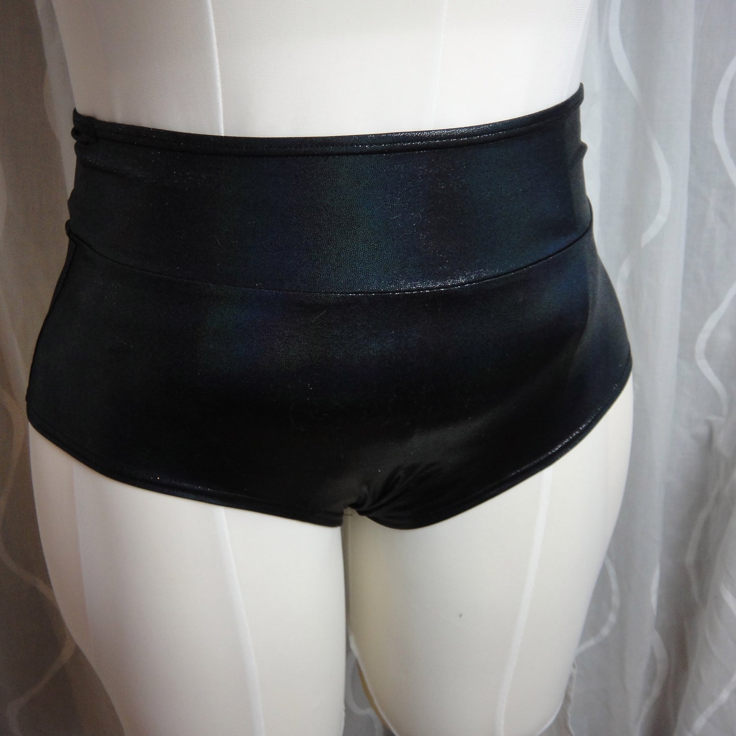 Black Holo Cheeky Bottom