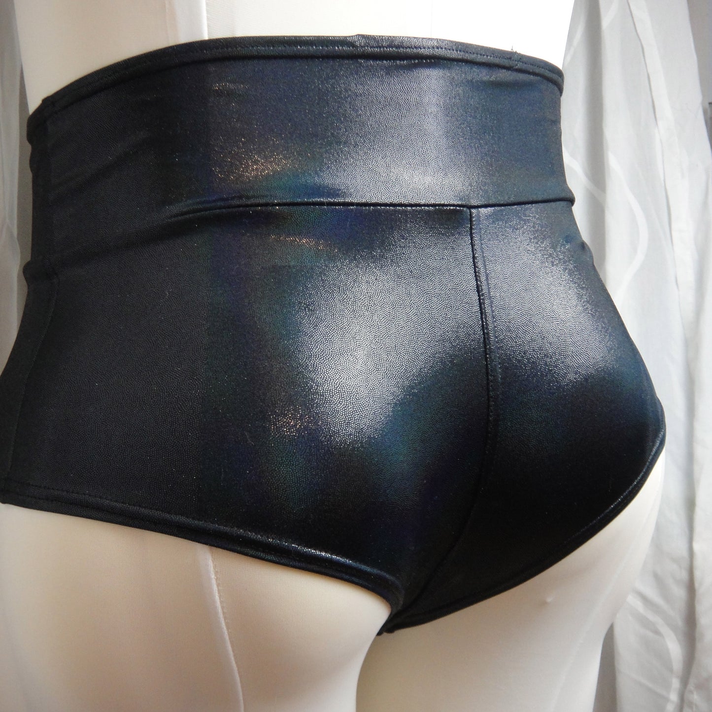 Black Holo Cheeky Bottom
